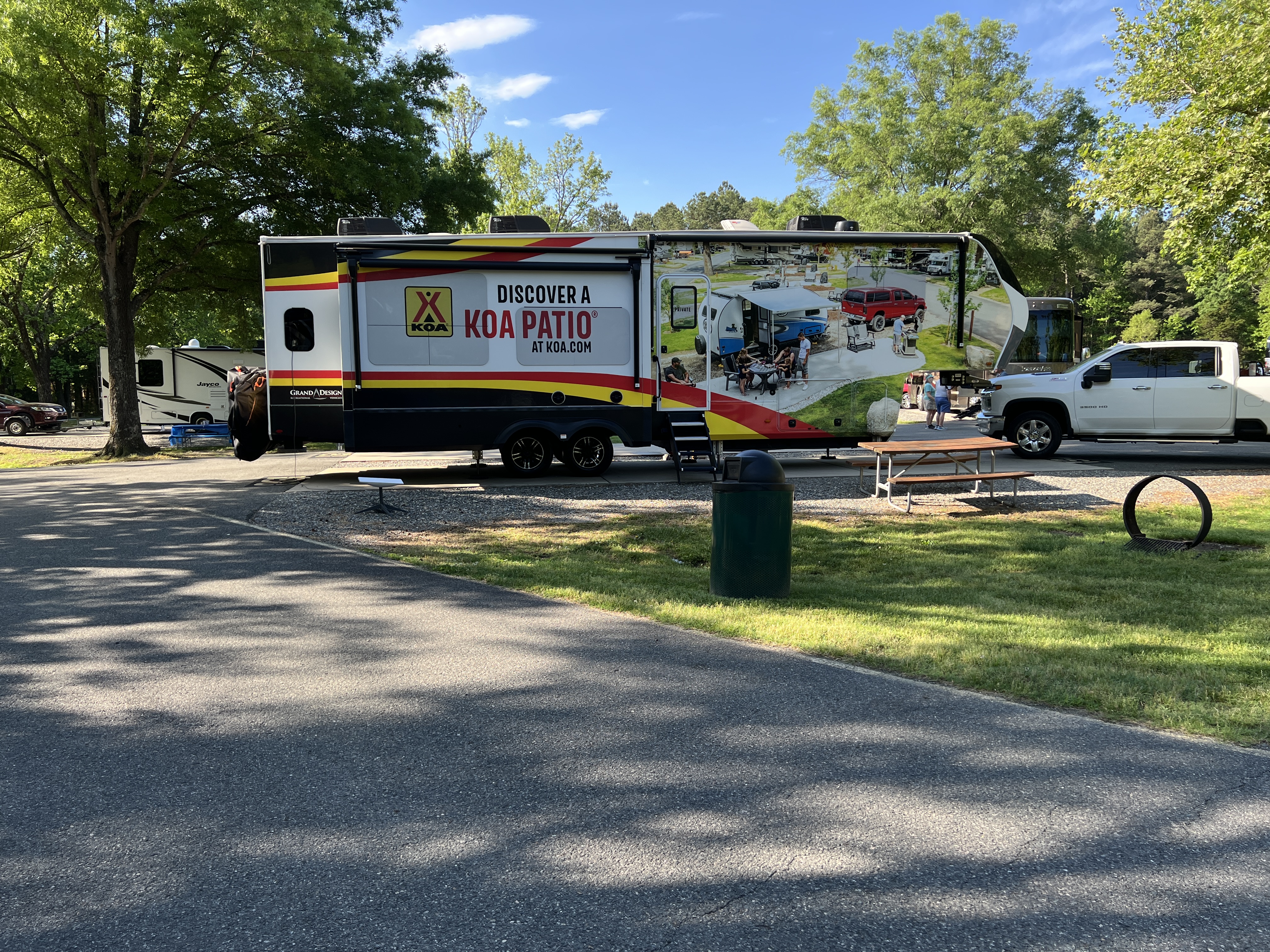 ./2025/04 - Virginia Creeper/IMG_5629.JPG